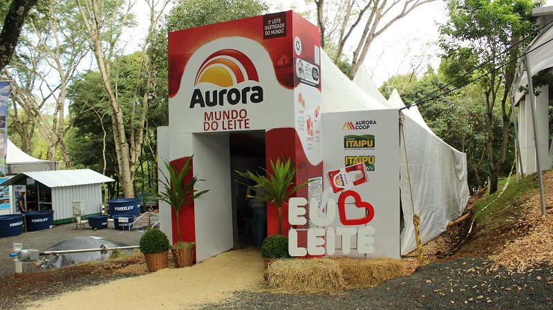 Aurora apresenta "Mundo do Leite", no Itaipu Rural Show 