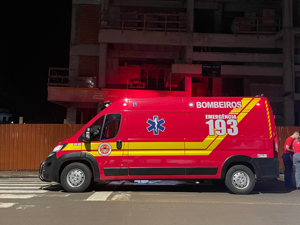 Jovem morre após cair de prédio em Pinhalzinho