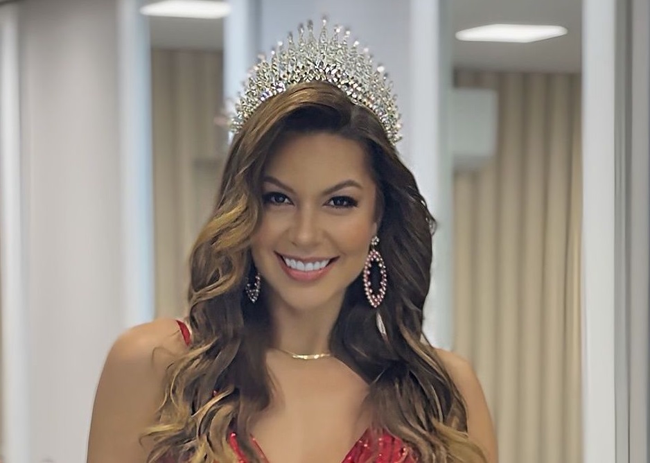 Catarinense premiada nas Filipinas é a nova Miss do estado