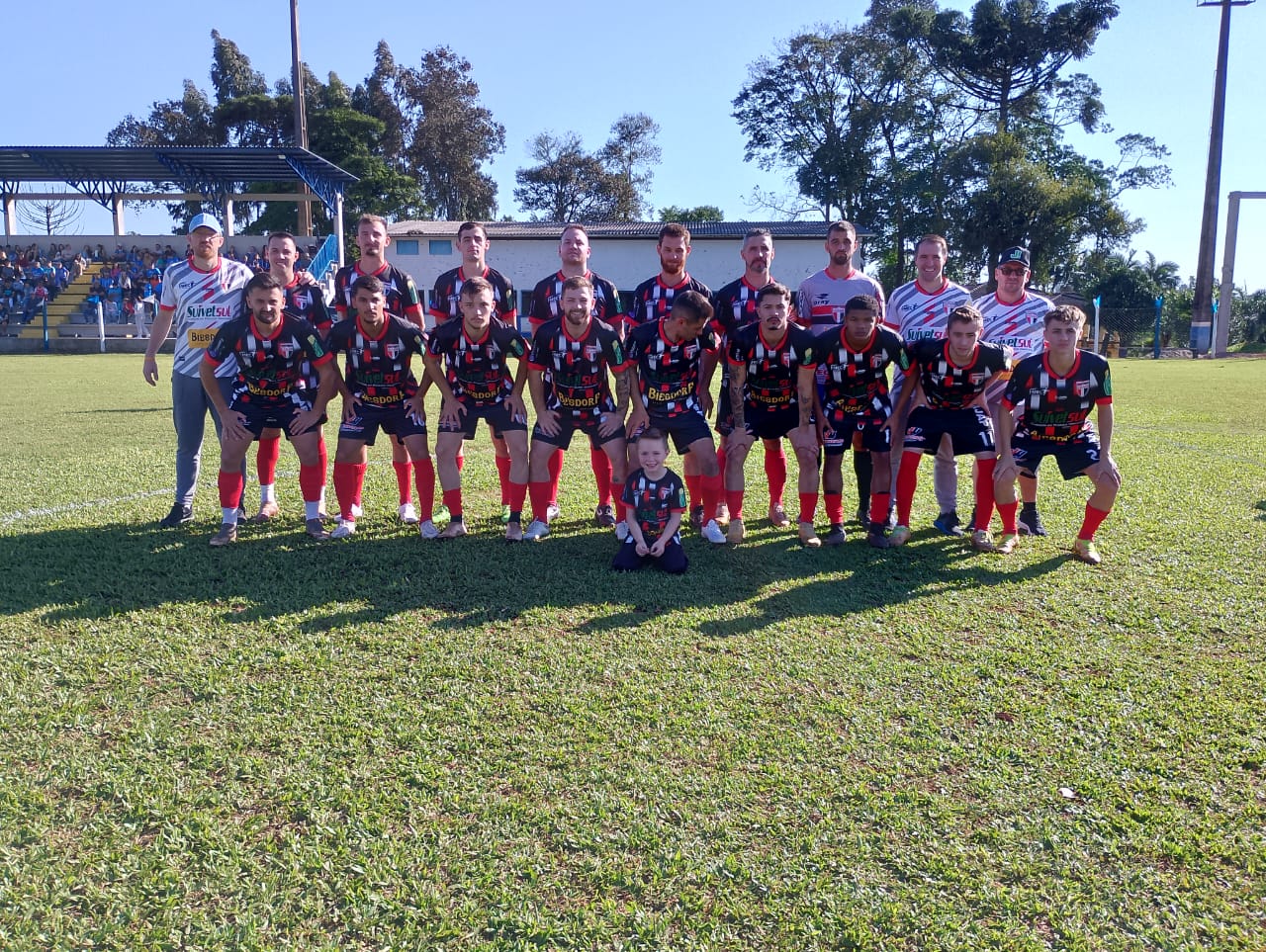 Tricolor buscou os 3 pontos fora de casa e segue vivo na competição (Foto: Divulgação)