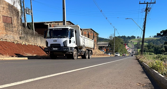 Trânsito aumenta na estrada rural da Linha Boa Vista  (Foto: Gilmar Bortese)