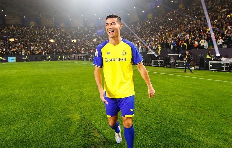  Cristiano Ronaldo foi recebido com festa no país do Oriente Médio (Foto: Reprodução / Al Nassr)