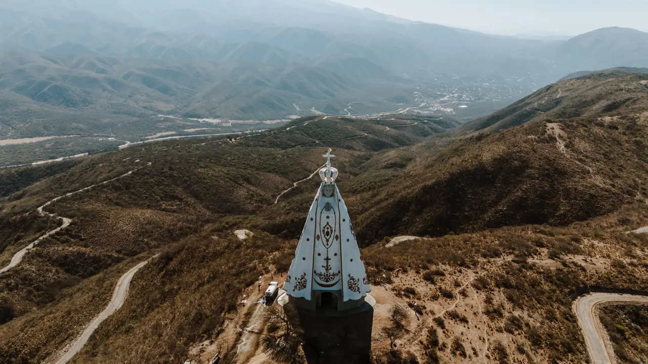 Argentina inaugura estátua maior que a do Cristo Redentor