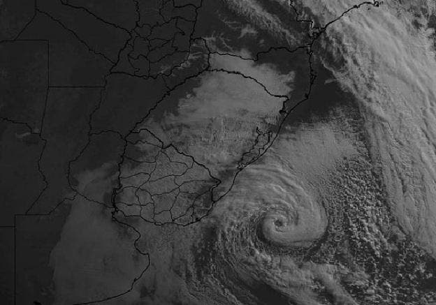 Ciclone deve atingir todo o sul do Brasil (Foto: Geoclima/Reprodução Redes Sociais)