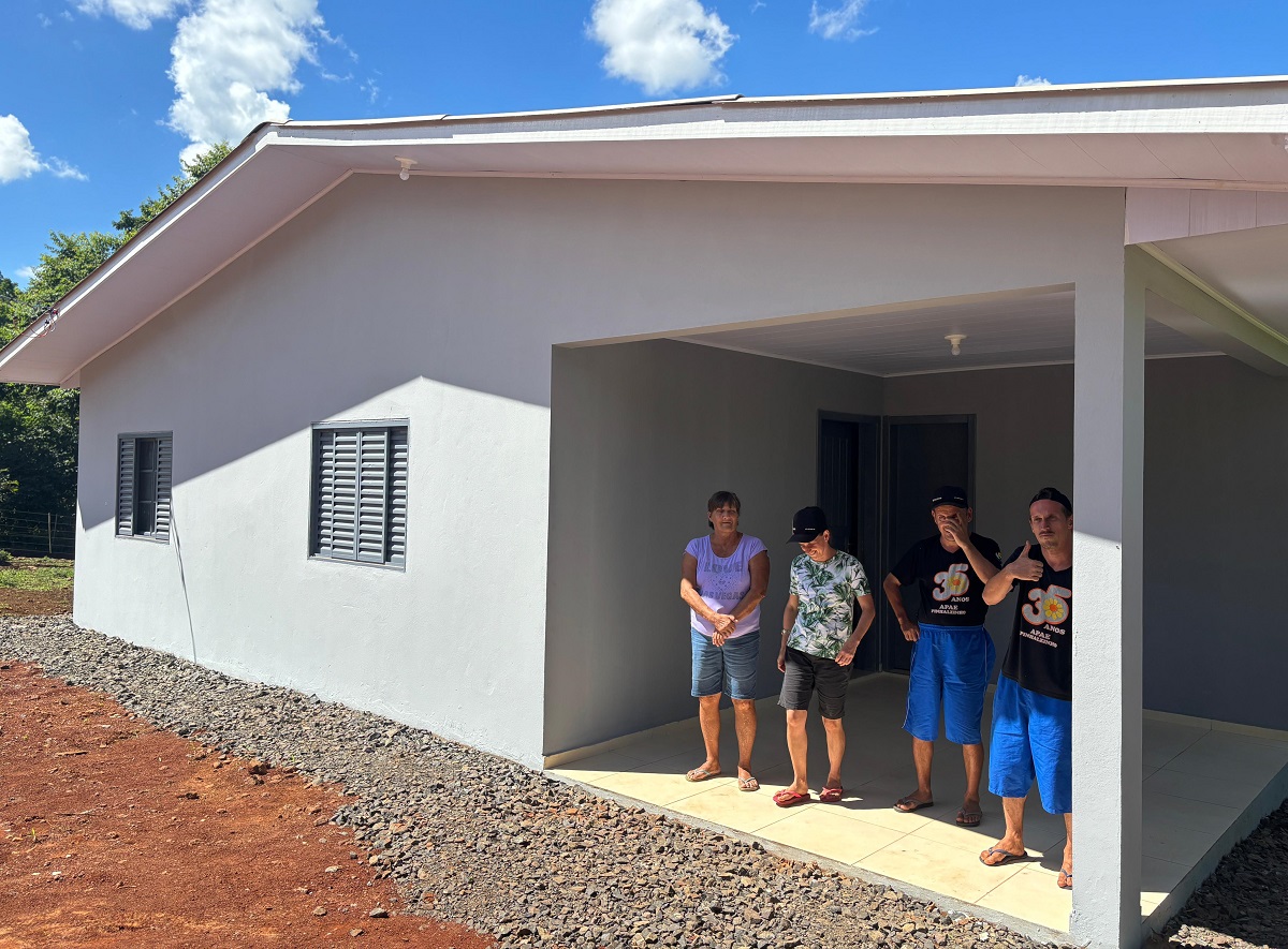 Irmãos conquistam residência dos sonhos graças a solidariedade