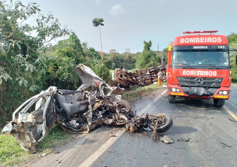 Homem e bebê de 5 meses morrem após acidente de trânsito em Erechim, diz  Corpo de Bombeiros, Rio Grande do Sul