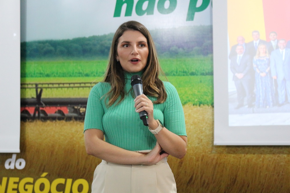 Jornalista premiada aborda perspectivas do agronegócio