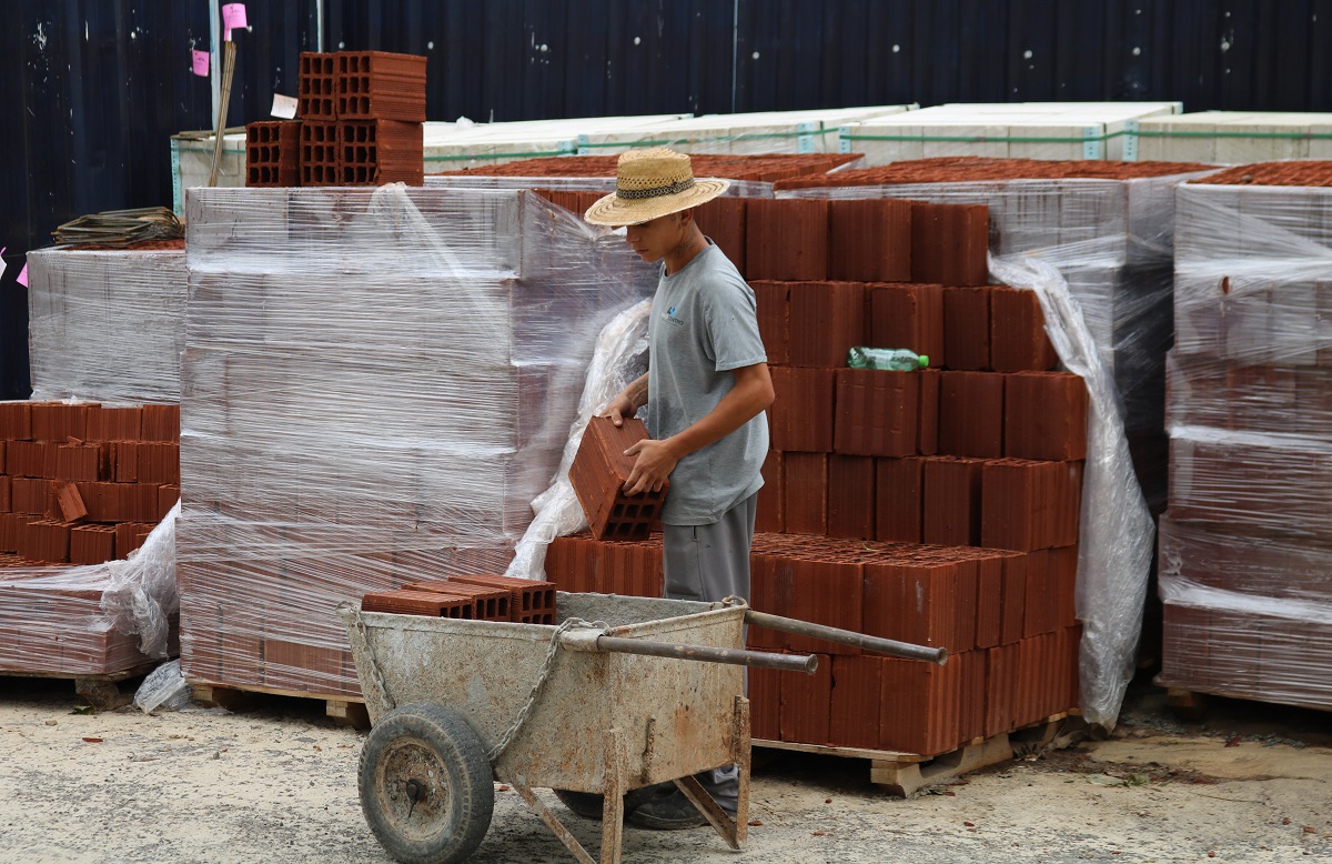 "Mãos a obra": Uma construção é iniciada por dia em Pinhalzinho