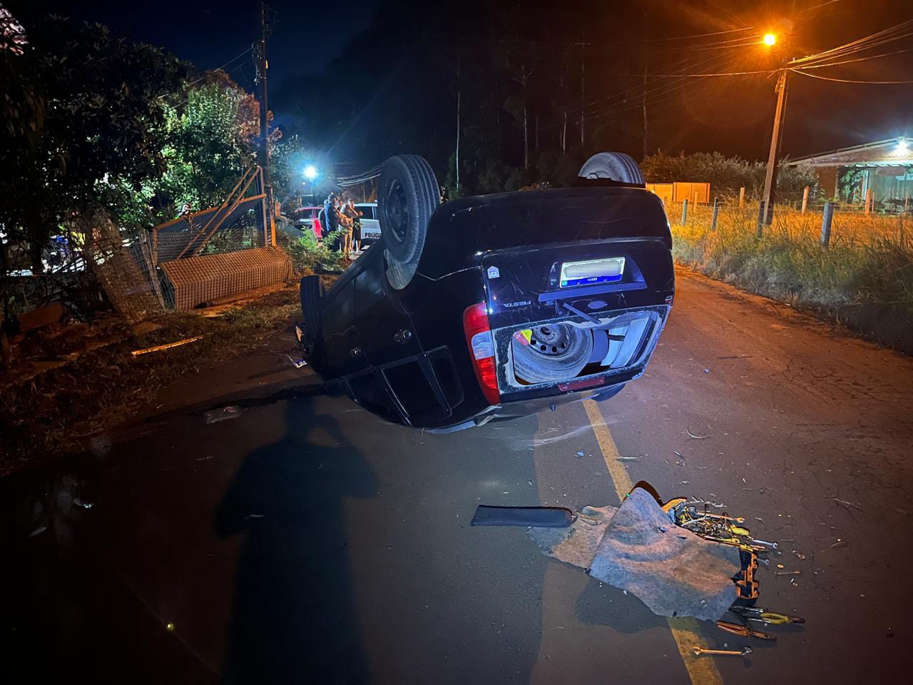 Condutor morre ao ser arremessado de automóvel