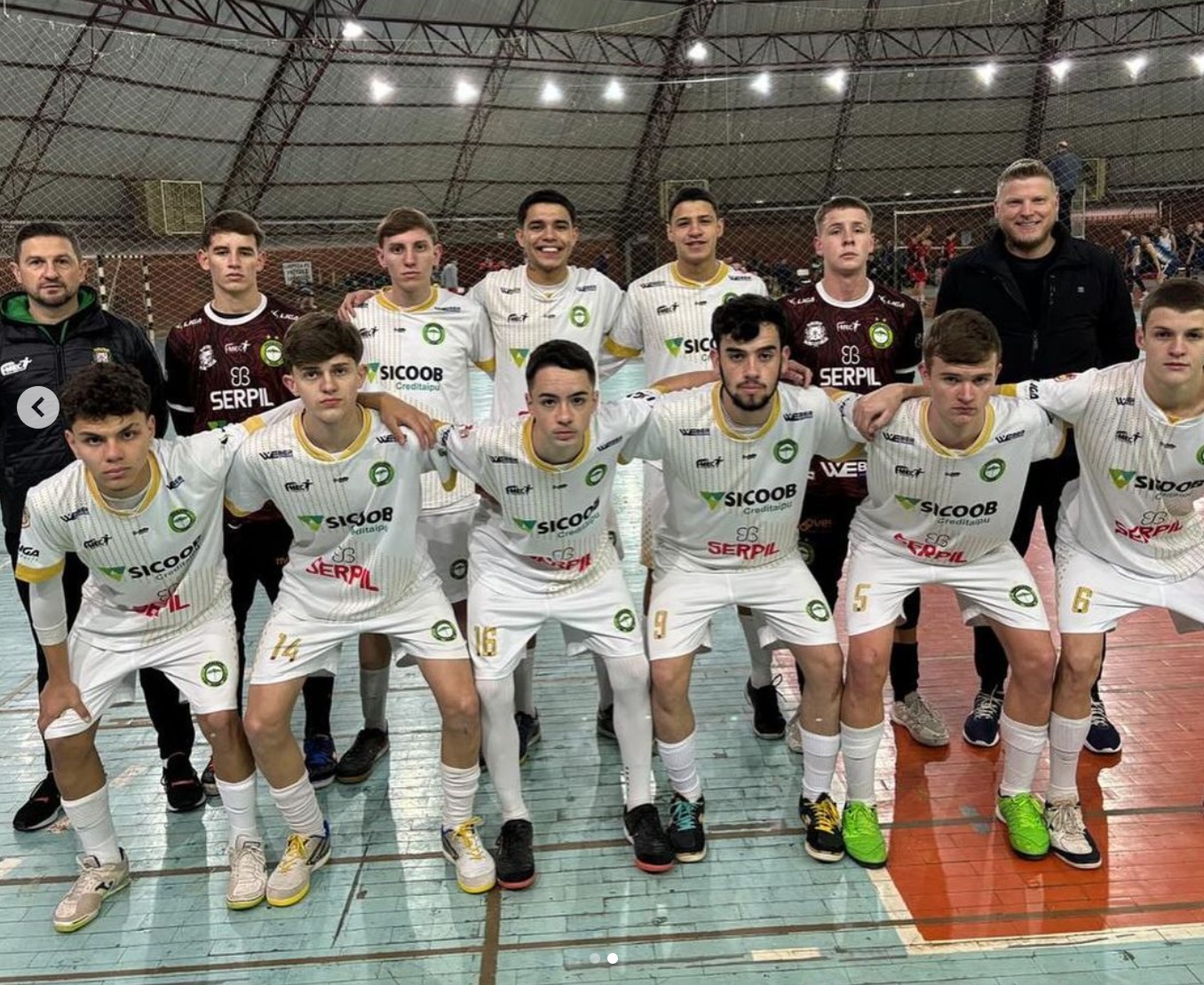 Pinhalzinho vence no Futsal e se garante na Etapa Estadual do Jesc sub-17