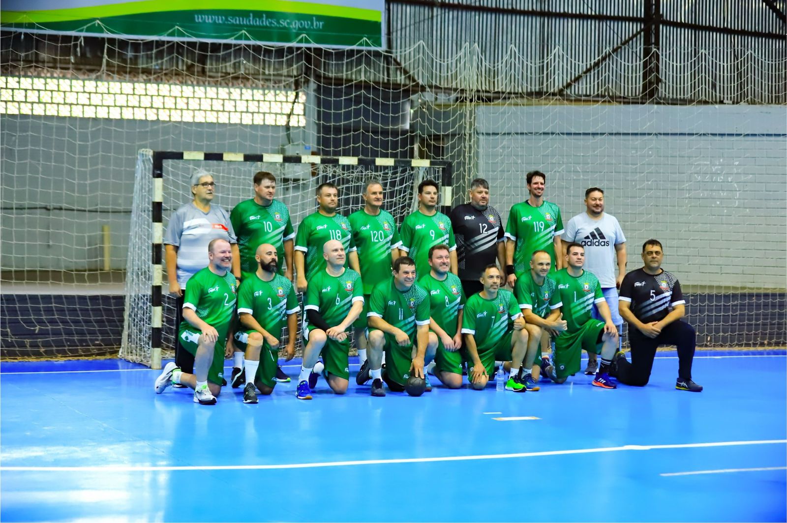 Pinhalzinho termina campeonato de Handebol na 4ª colocação