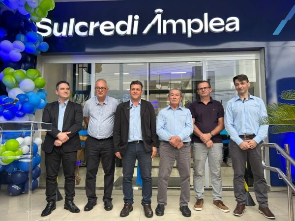 Sulcredi Âmplea inaugura agência em Pinhalzinho