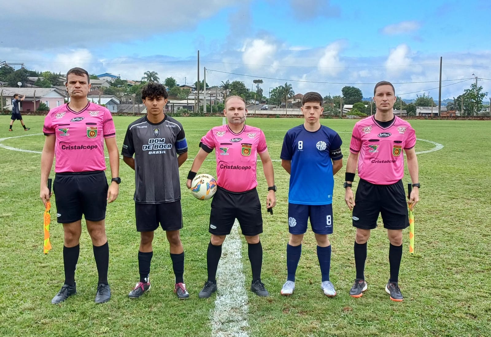 Equipes já entraram em ação neste sábado (12) (Foto: Delamare de Oliveira Filho)