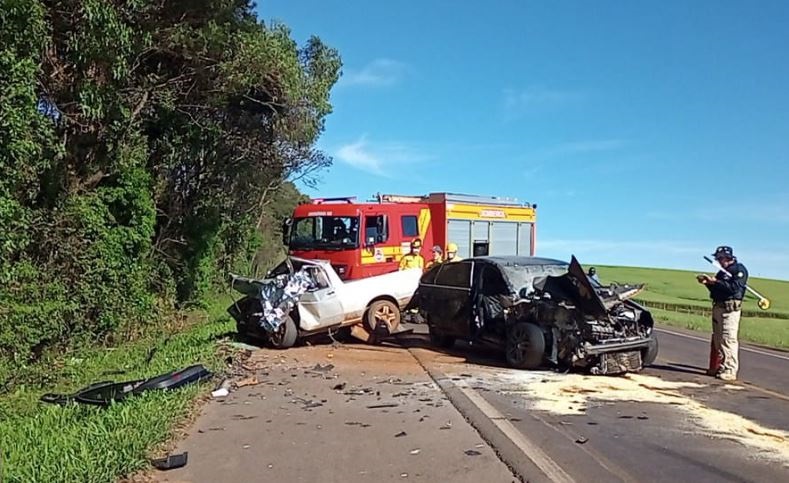 Duas pessoas morrem em grave acidente na BR-282