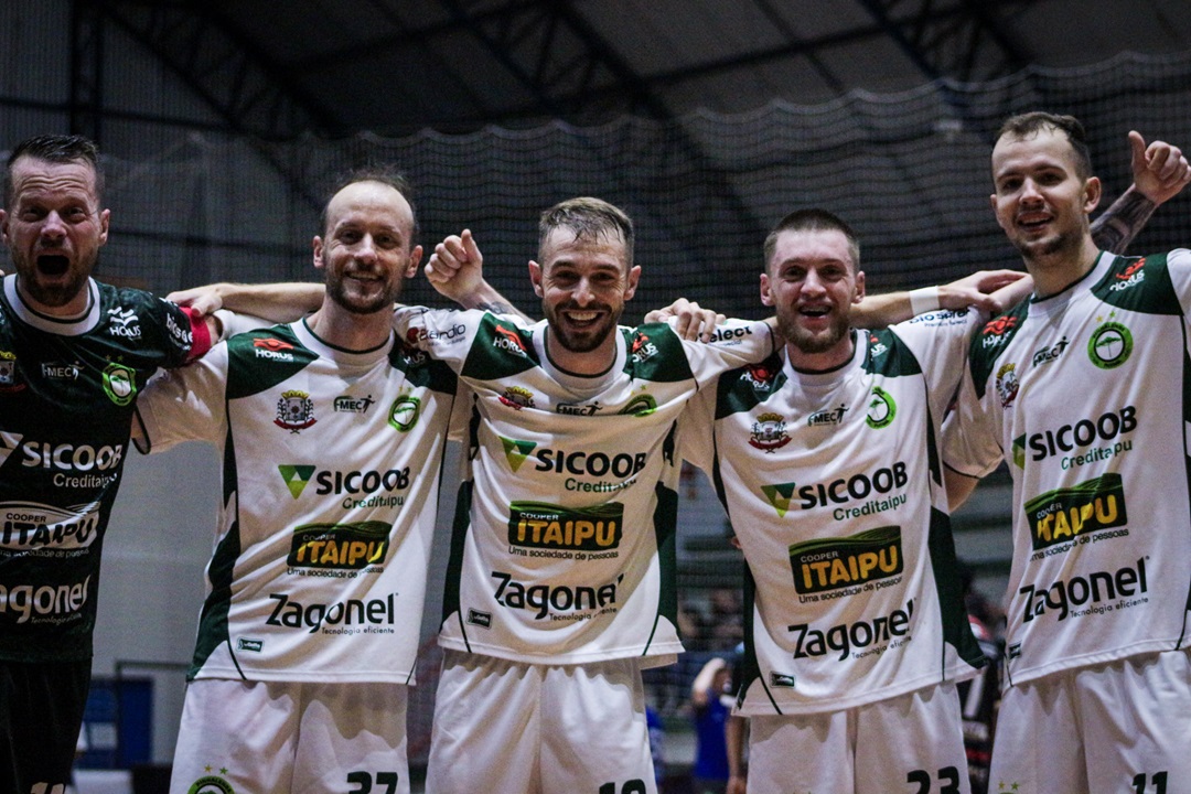 Pinhalense Futsal conseguiu boa vitória sobre Concórdia (Foto: Felipe Eduardo Zamboni)