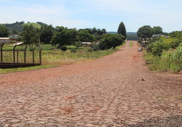 Avenida Santo Antônio em União do Oeste receberá nova etapa de asfalto 