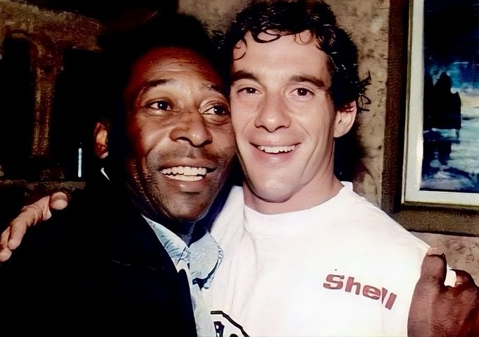 Perfil de Pelé no X relembrou esta foto dos dois ídolos brasileiros (Foto: Reprodução/Redes Sociais)
