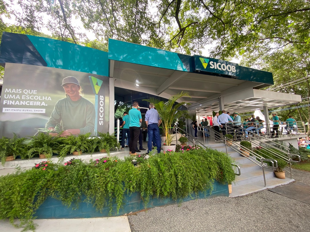 Sicoob na Itaipu Rural Show: Linhas de crédito especial para produtores rurais