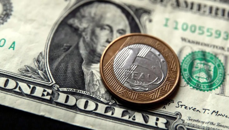 Dólar atinge novo recorde; moeda supera os R$ 6,20 