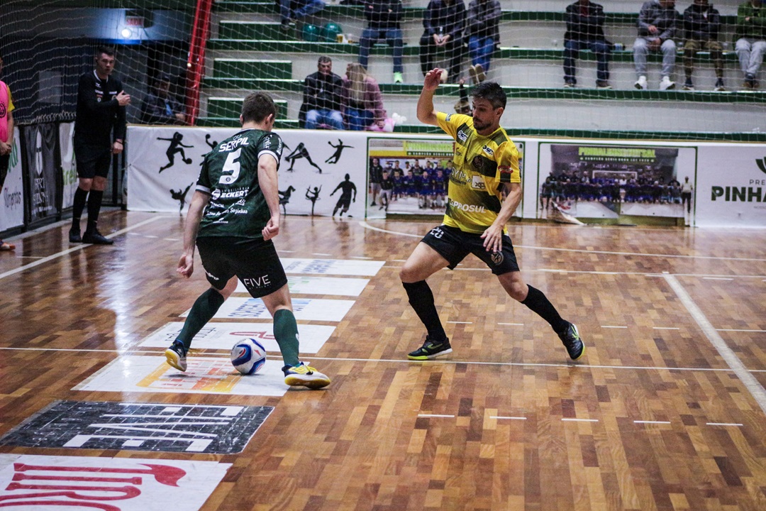 Pinhalense Futsal anuncia reforço e se prepara para jogo da Copa SC