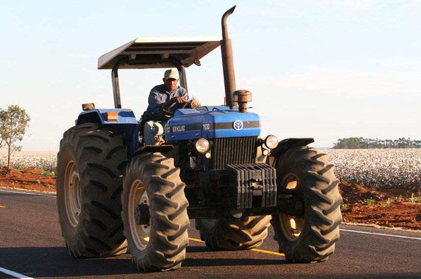 Em Campo Erê, Comissão de Agricultura debate trânsito de máquinas agrícolas 