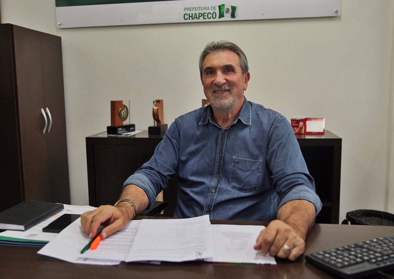 Élio Cella já ocupou o cargo na prefeitura de Chapecó (Foto: Leandro Schmidt/Prefeitura de Chapecó)