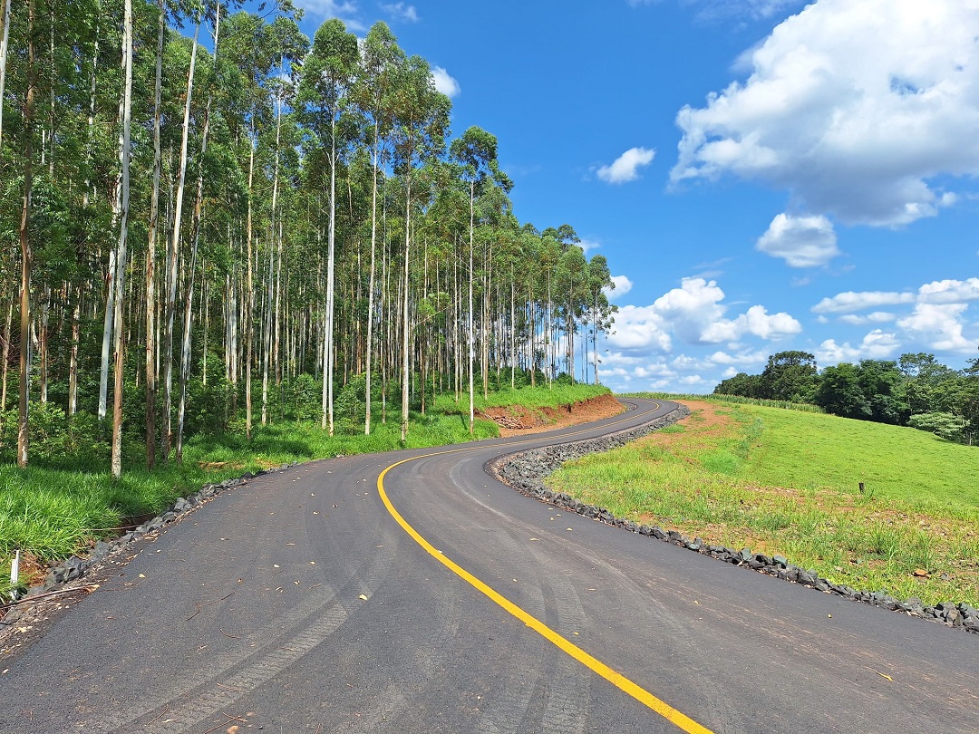 Primeiro KM de asfalto entre Sul Brasil e Jardinópolis é concluído 