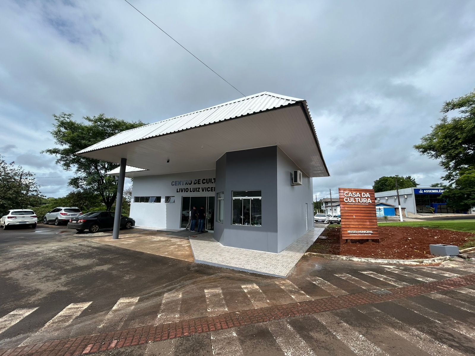 Centro de Cultura Livio Luiz Vicenzi é inaugurado 