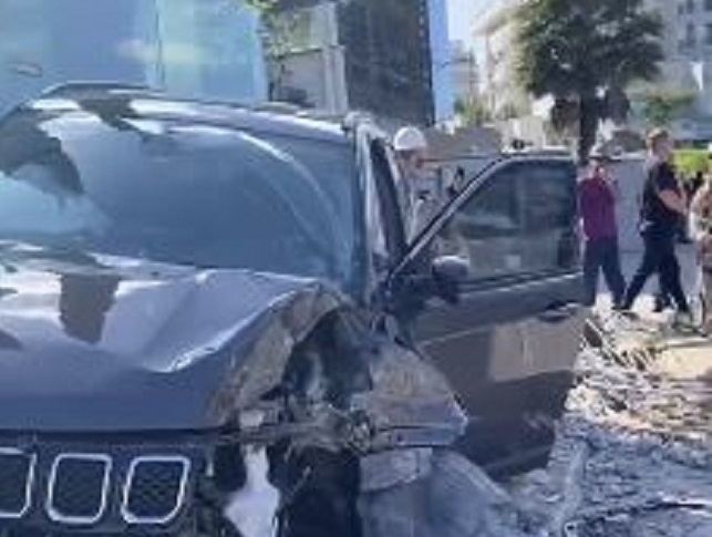 Jeep onde ocupantes estavam (Foto: Divulgação)