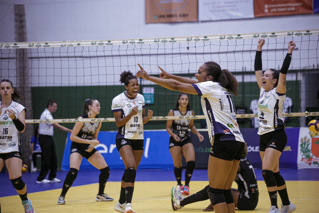 Pinhalense/Zagonel tem duelo em Recife nesta terça-feira (14)