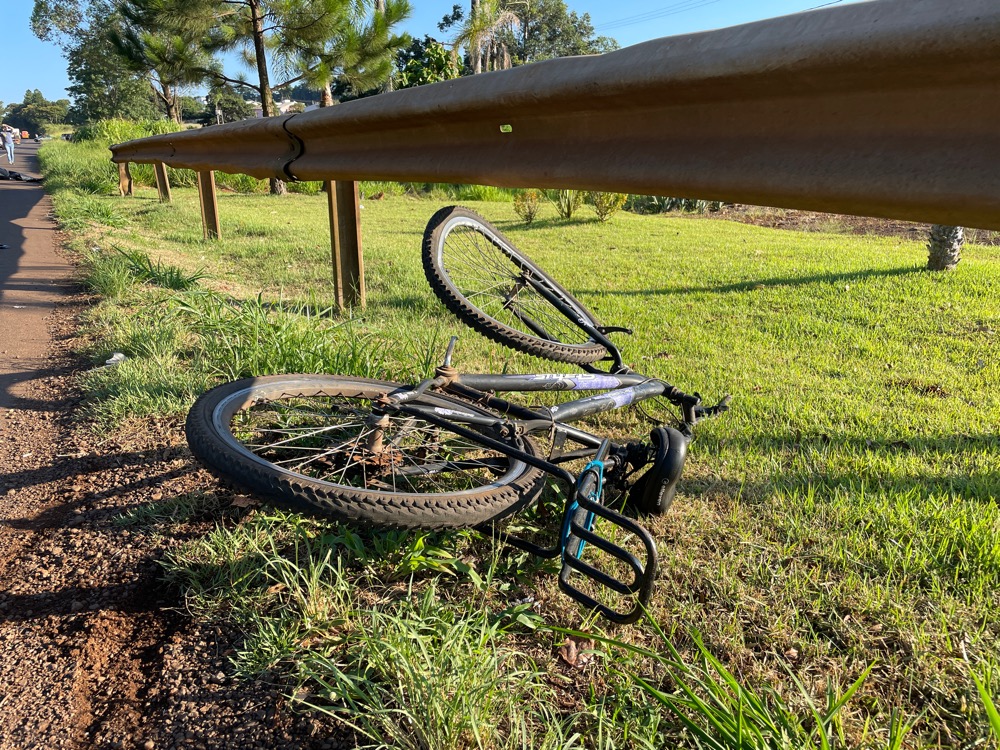 Vítima fatal estava nessa bicicleta  (Foto: Henrique Paulo Koch)
