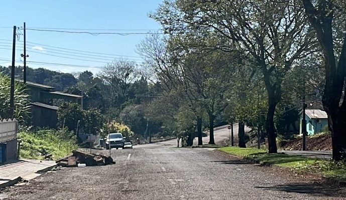 Briga aconteceu na Rua Osvaldo Cruz, próximo ao Centro de Idosos (Foto: Divulgação)