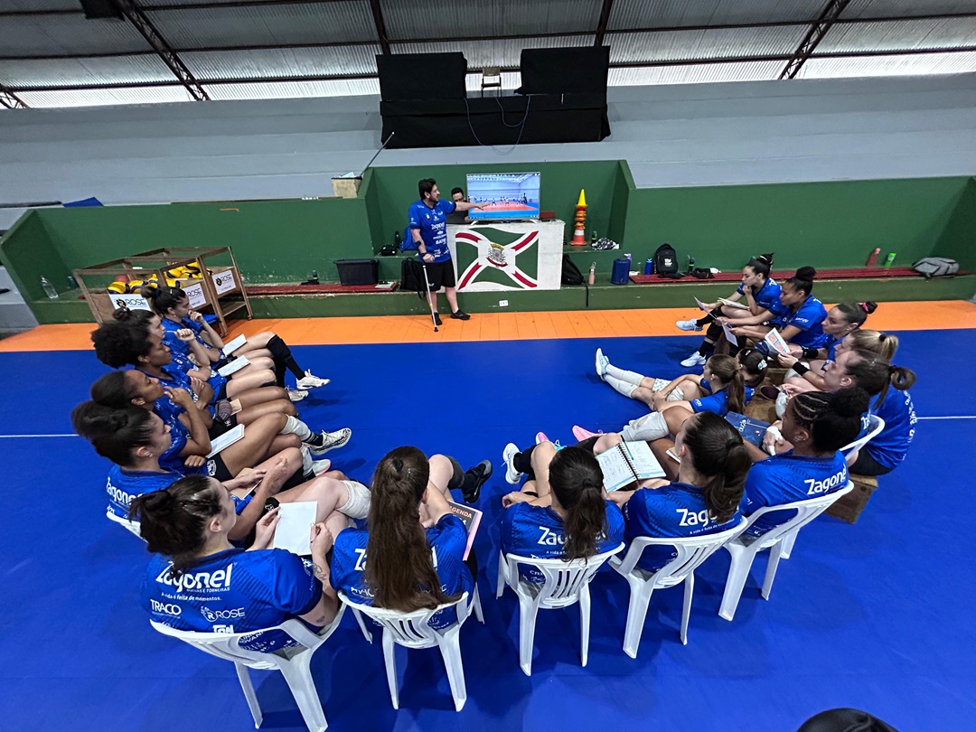 Pinhalense/Zagonel Voleibol se prepara para estreia na Superliga B