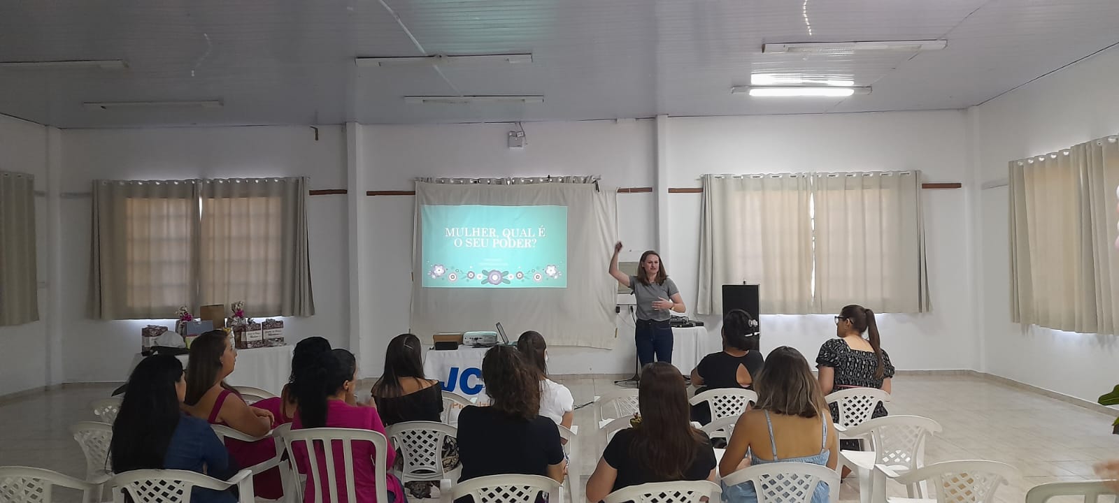 Projeto Oratória Para Mulheres ocorre neste final de semana em Pinhalzinho 